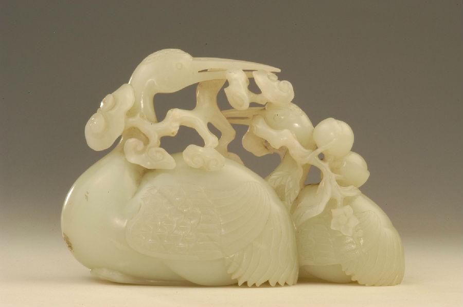 清·青玉衔桃灵双鹤摆件.jpg