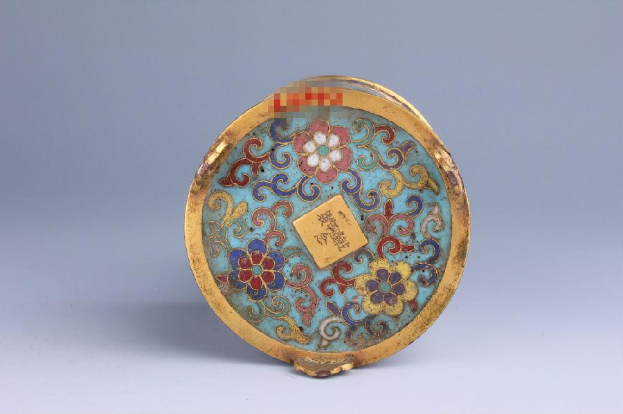 清铜胎掐丝珐琅缠枝莲纹炉 (4)_副本.jpg