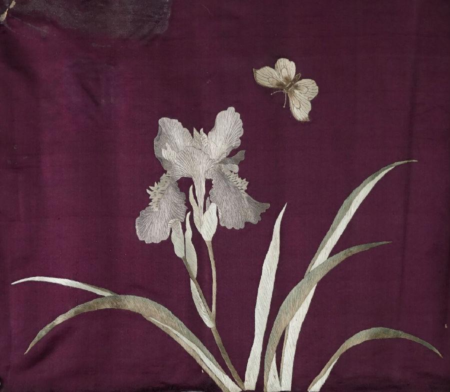 图5 茄紫缎地绣兰蝶图片.jpg