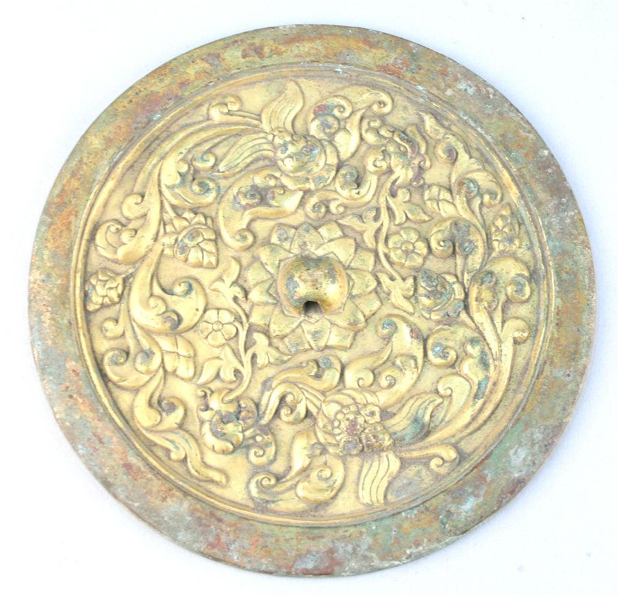 15、明代,铜鎏金宝相花纹铜镜(艺28194).jpg